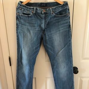 Lucky Brand Men’s Jeans size 33x32 🙂